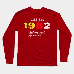 Born in 1982 Birth Year awesome Gifts, 42 years old Birthday best Accessories Long Sleeve T-Shirt